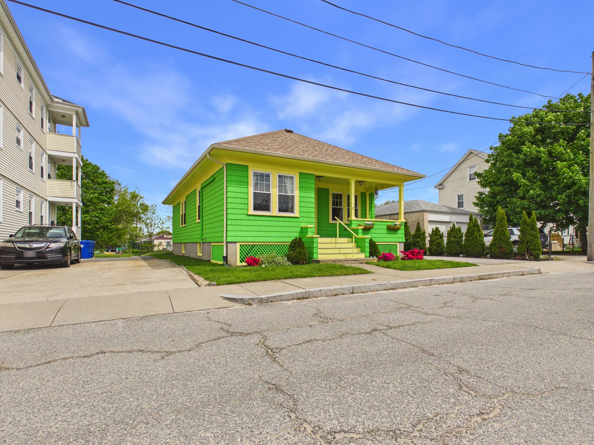 Completed project sunny exterior real estate photo sample